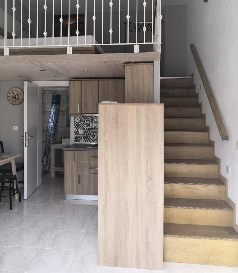 Filippou Luxury Apartments Flogita Bagian luar foto